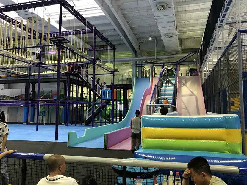 室內運動公園設備展示