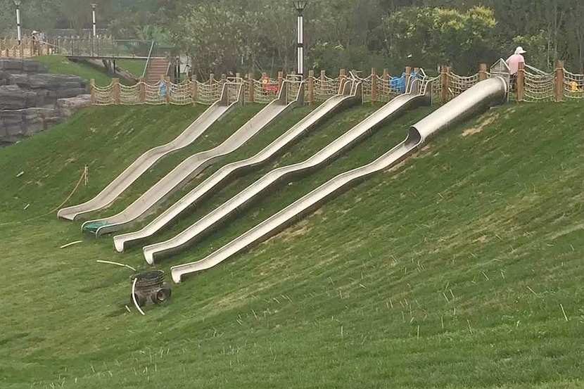 戶外游樂場(chǎng)不銹鋼滑梯